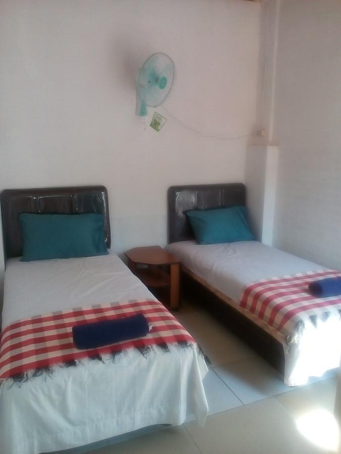 Izaac'S Bed & Breakfast Lovina Kültér fotó