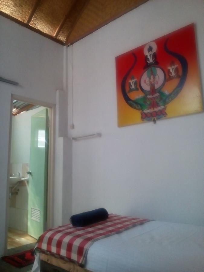 Izaac'S Bed & Breakfast Lovina Kültér fotó