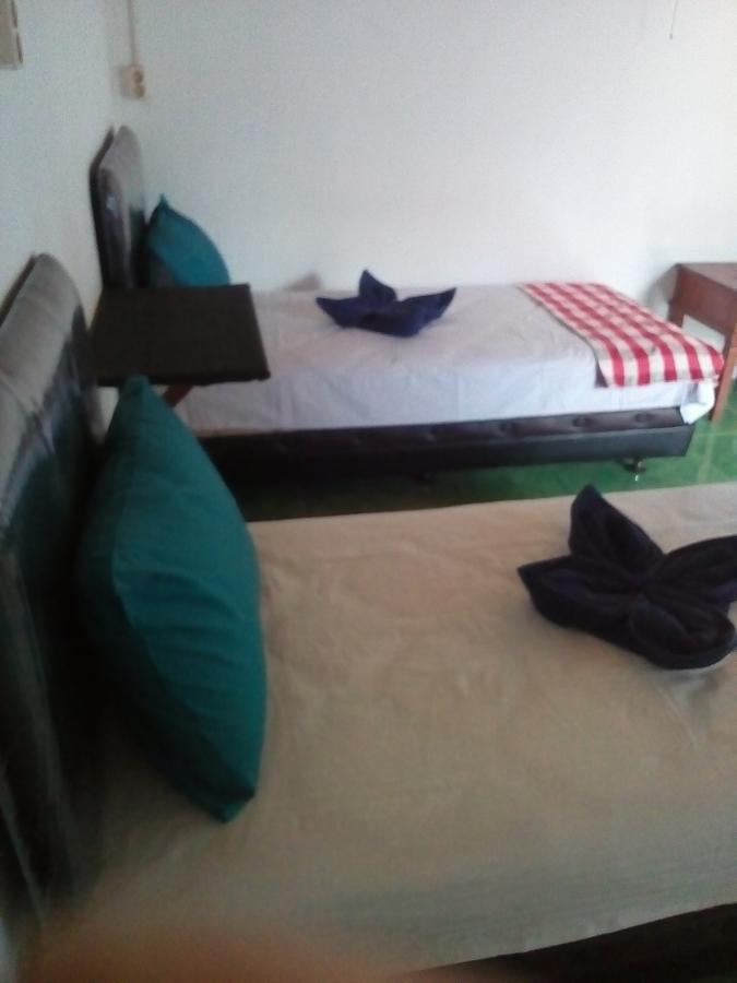 Izaac'S Bed & Breakfast Lovina Kültér fotó